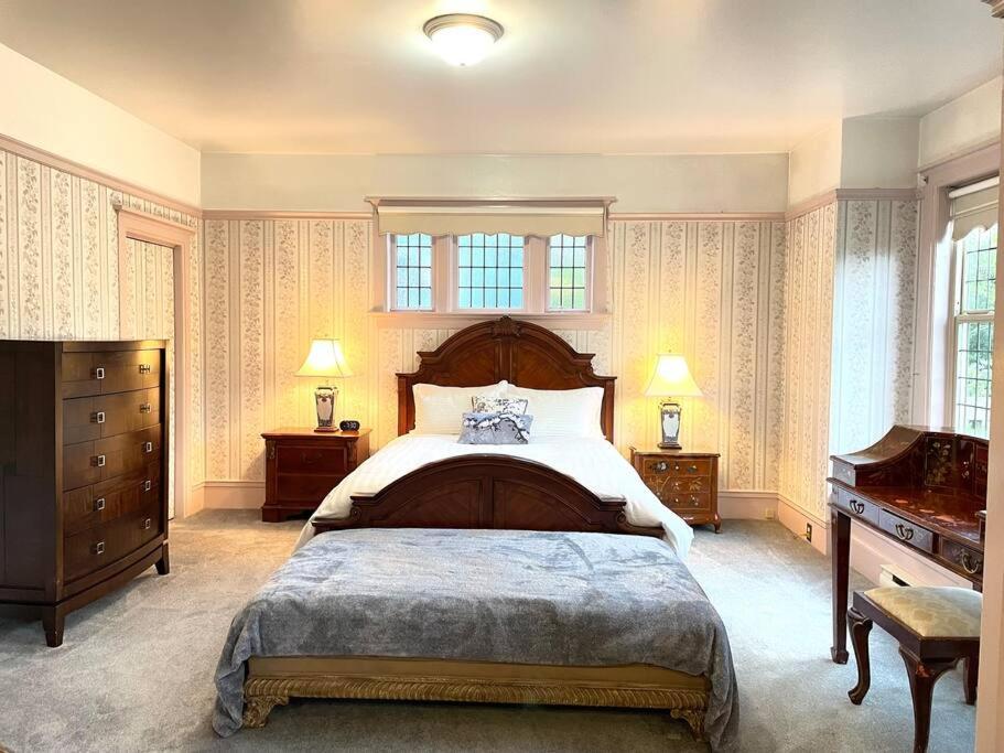 Parlor Suite In Heritage Manor, Fairfield, Near Dt ビクトリア エクステリア 写真