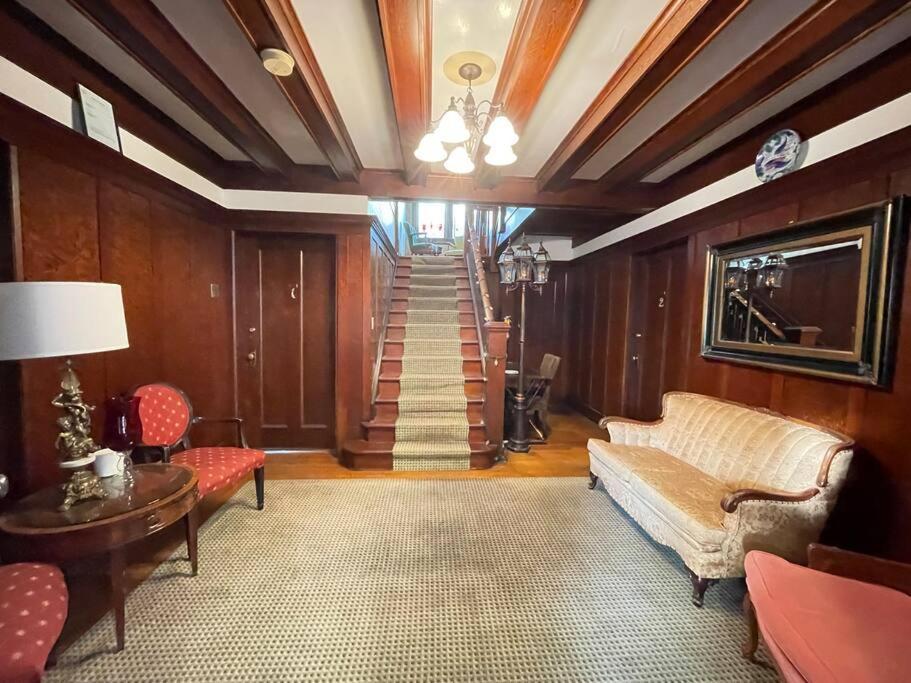 Parlor Suite In Heritage Manor, Fairfield, Near Dt ビクトリア エクステリア 写真